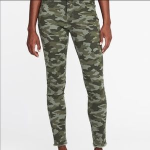 Old Navy Camo 'Rockstar' Skinny Jeans Sz 14